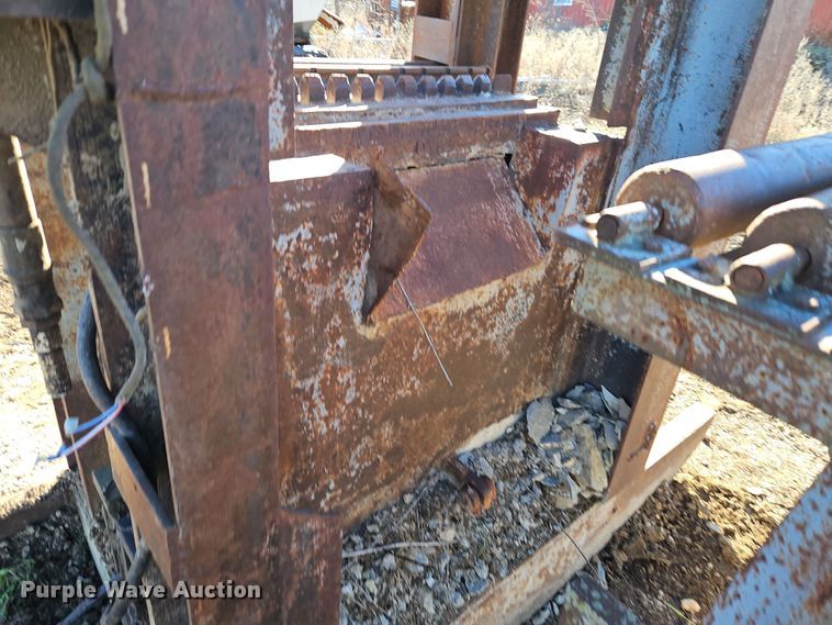 image for item LB9669 Stone splitter