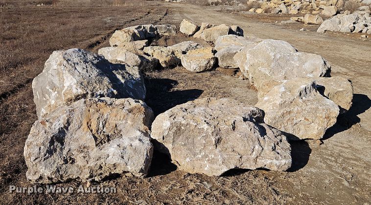 image for item LB9670 (24) ton of decorative limestone boulders