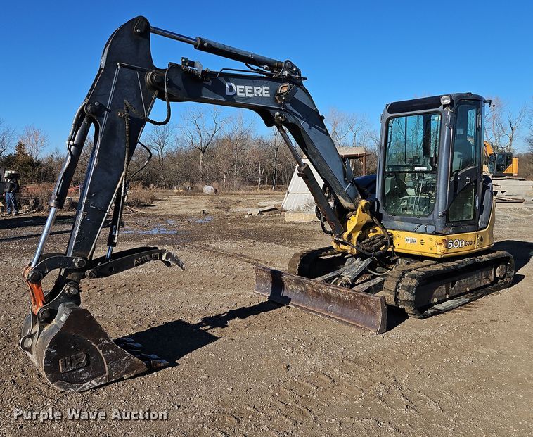 image for item LB9672 2009 John Deere 60D  mini excavator
