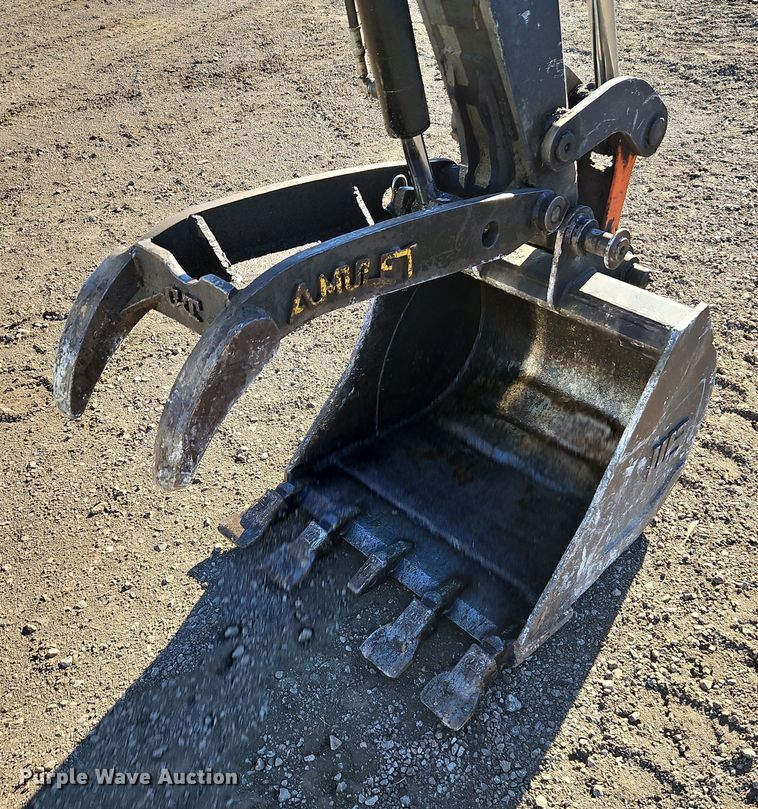 image for item LB9672 2009 John Deere 60D  mini excavator