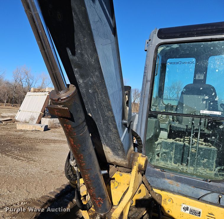 image for item LB9672 2009 John Deere 60D  mini excavator