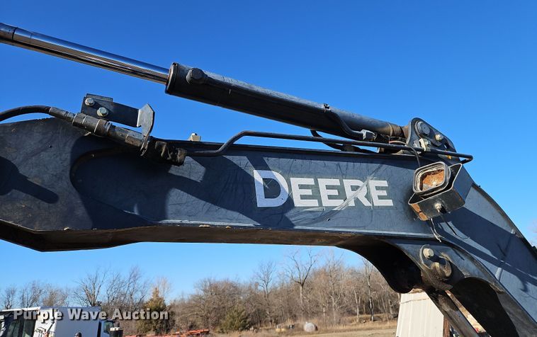 image for item LB9672 2009 John Deere 60D  mini excavator