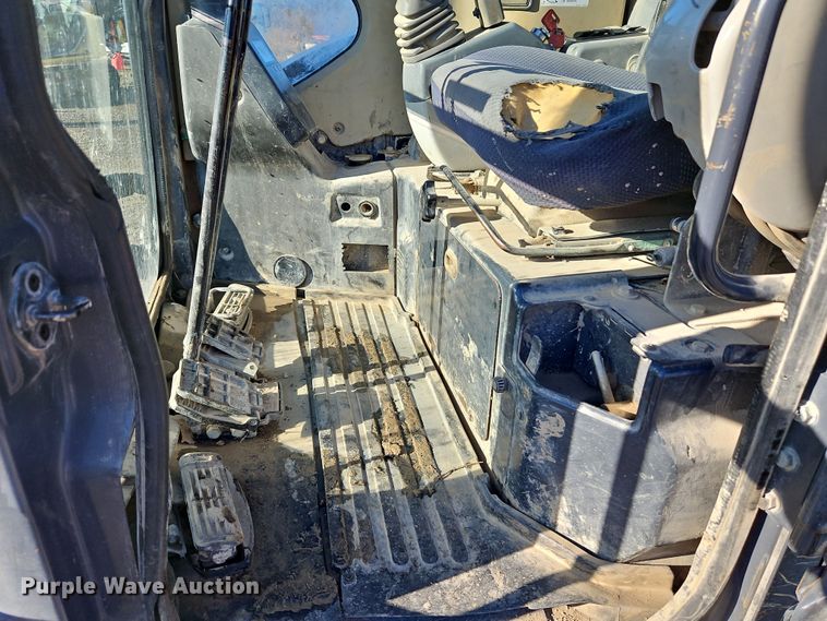 image for item LB9672 2009 John Deere 60D  mini excavator