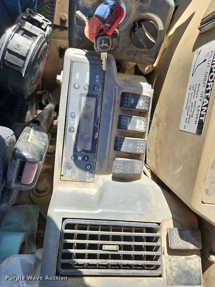 image for item LB9672 2009 John Deere 60D  mini excavator