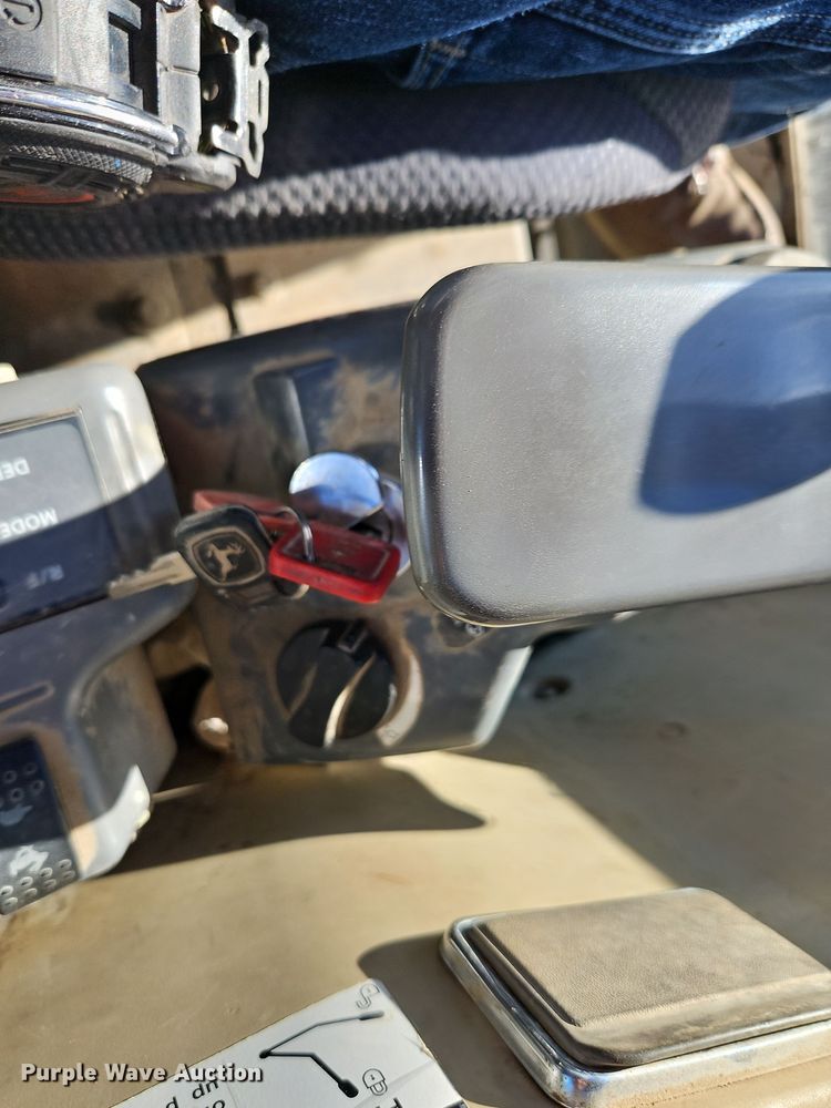 image for item LB9672 2009 John Deere 60D  mini excavator