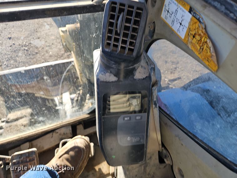 image for item LB9672 2009 John Deere 60D  mini excavator