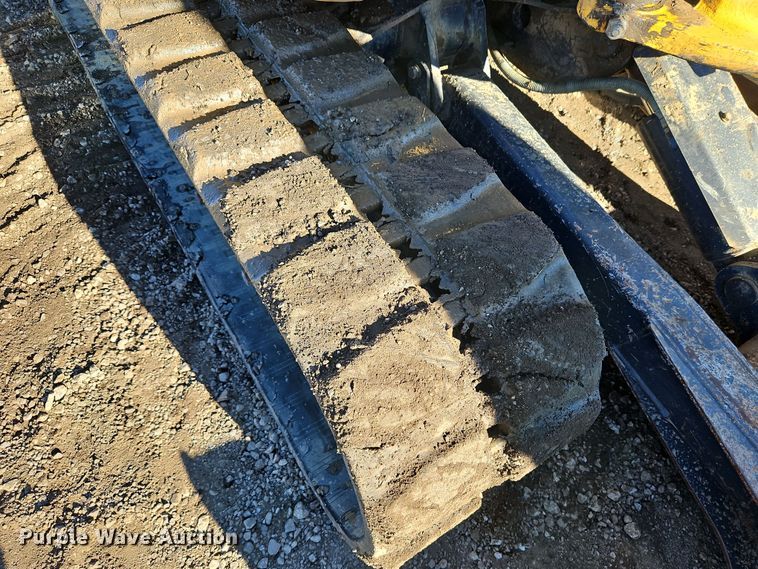 image for item LB9672 2009 John Deere 60D  mini excavator