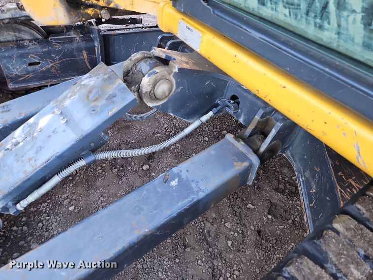 image for item LB9673 2014 Kobelco SK85CS-3E  mini excavator