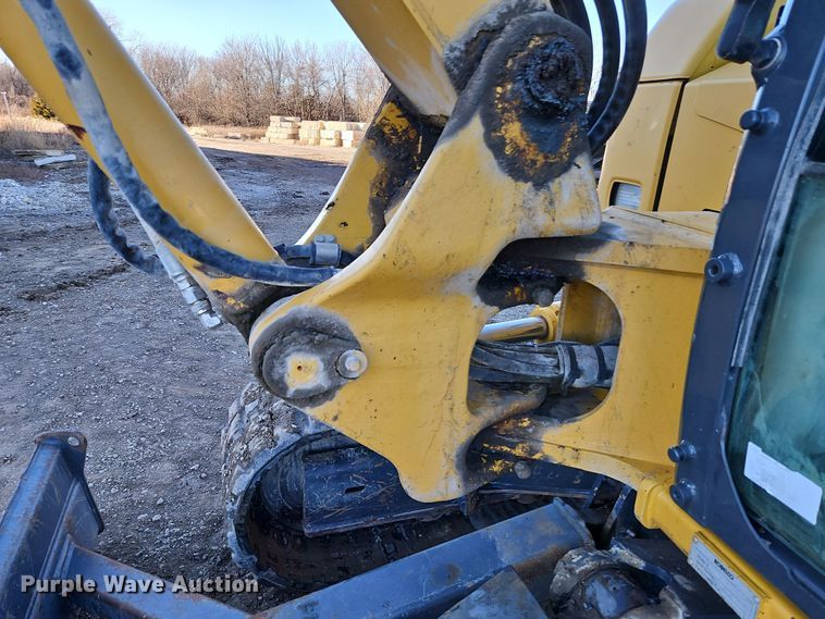 image for item LB9673 2014 Kobelco SK85CS-3E  mini excavator