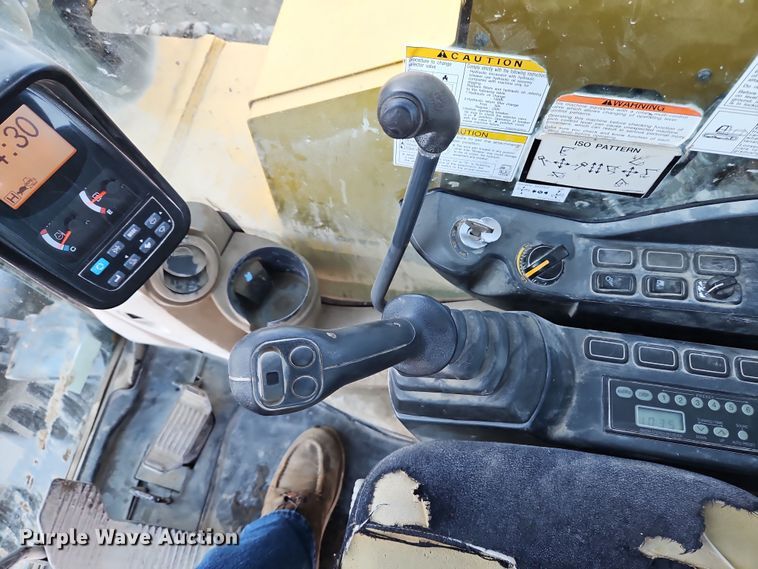 image for item LB9673 2014 Kobelco SK85CS-3E  mini excavator