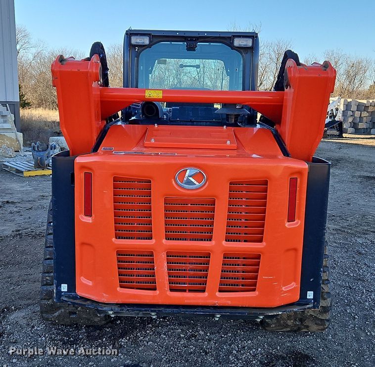 image for item LB9674 2022 Kubota SVL97-2  tracked skid steer loader