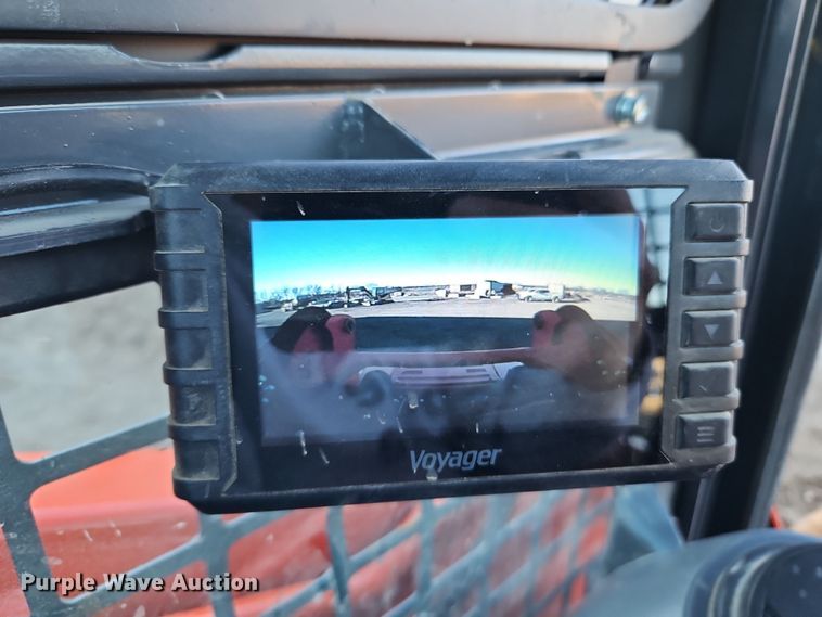 image for item LB9674 2022 Kubota SVL97-2  tracked skid steer loader