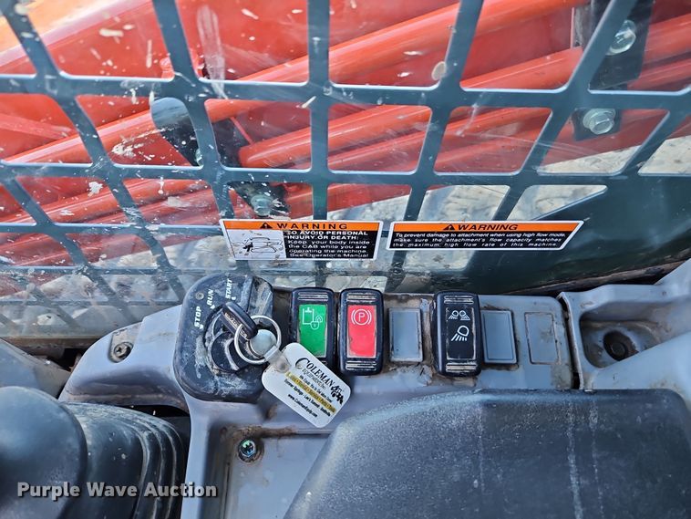 image for item LB9674 2022 Kubota SVL97-2  tracked skid steer loader