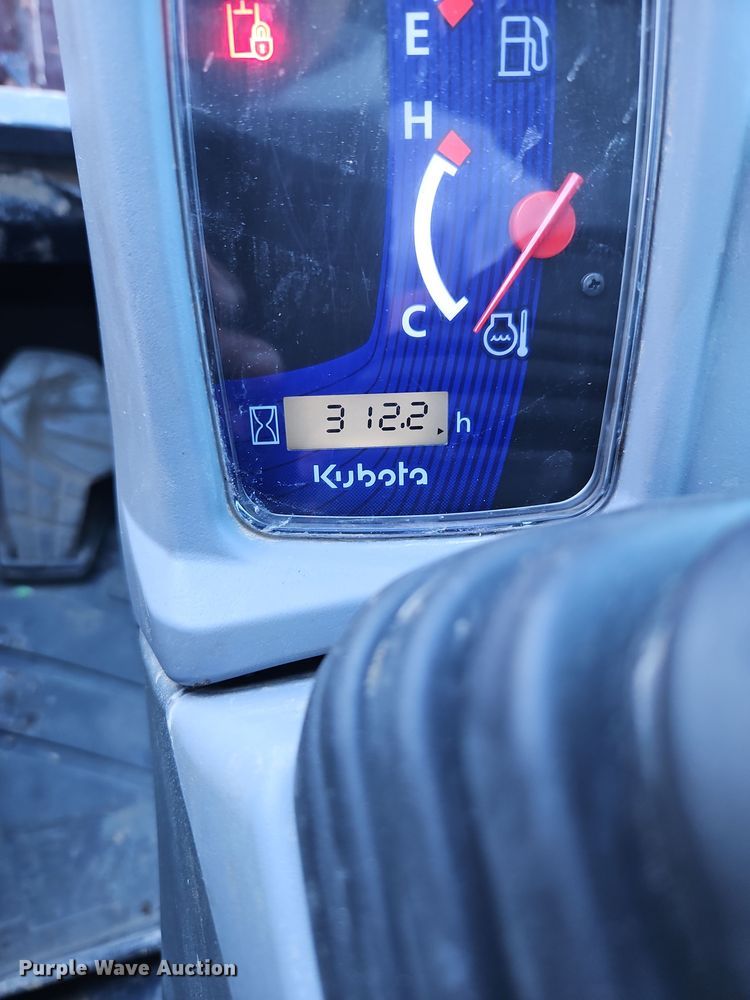 image for item LB9674 2022 Kubota SVL97-2  tracked skid steer loader