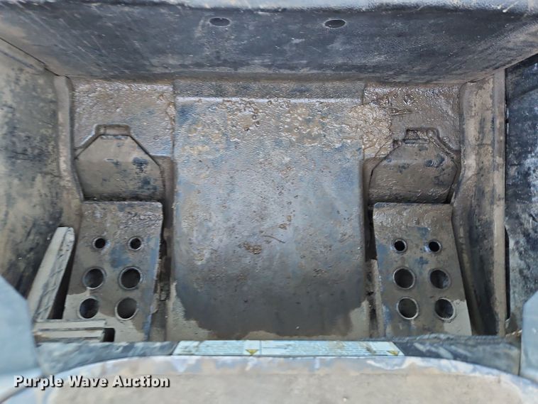 image for item LB9675 2020 Bobcat T650  tracked skid steer loader