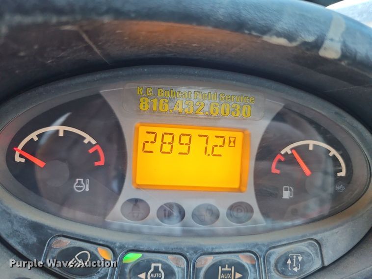 image for item LB9675 2020 Bobcat T650  tracked skid steer loader