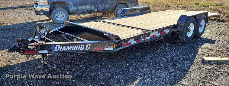 image for item LB9677 2018 Road Clipper Diamond C  tilt deck equipment trailer