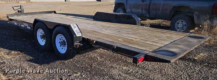 image for item LB9677 2018 Road Clipper Diamond C  tilt deck equipment trailer