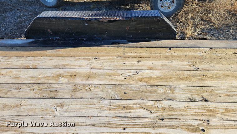 image for item LB9677 2018 Road Clipper Diamond C  tilt deck equipment trailer