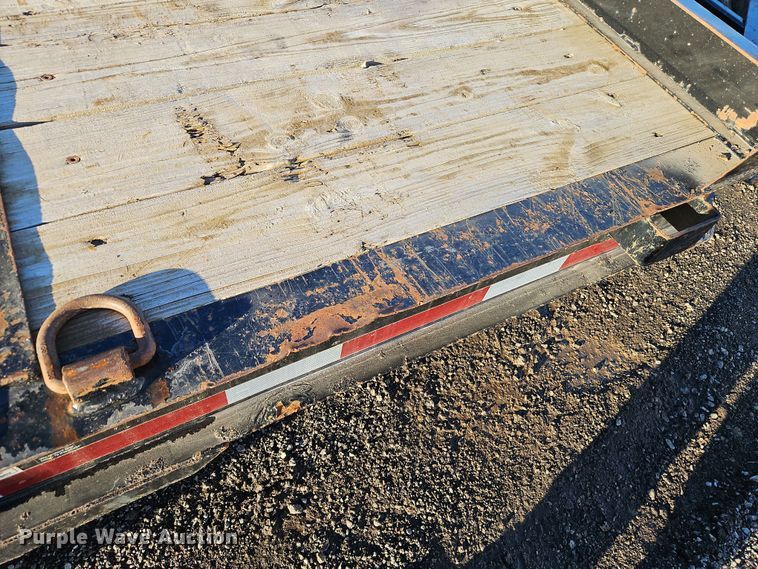 image for item LB9677 2018 Road Clipper Diamond C  tilt deck equipment trailer