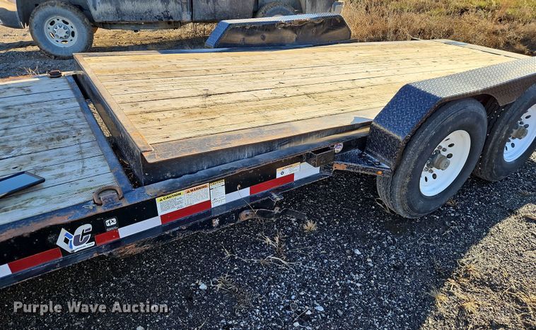 image for item LB9677 2018 Road Clipper Diamond C  tilt deck equipment trailer