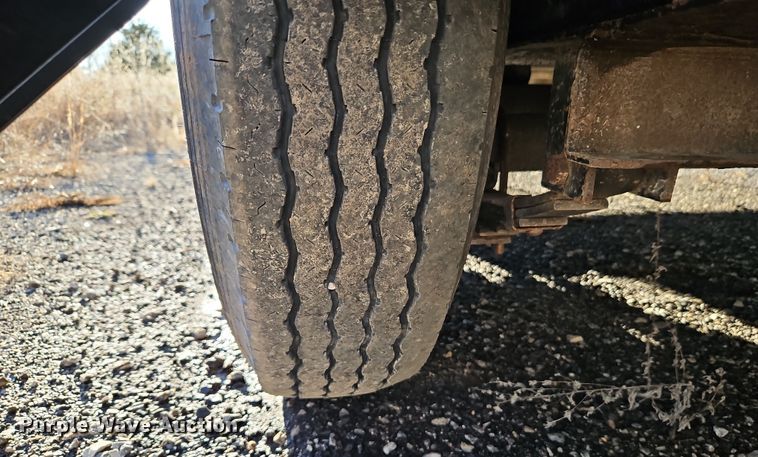 image for item LB9677 2018 Road Clipper Diamond C  tilt deck equipment trailer