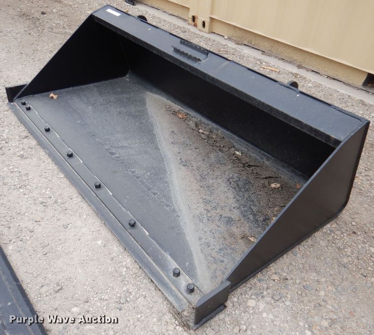 image for item LC9391 Jenkins  skid steer bucket