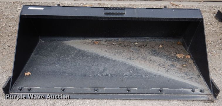 image for item LC9391 Jenkins  skid steer bucket