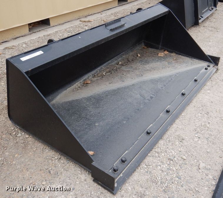 image for item LC9391 Jenkins  skid steer bucket