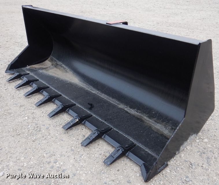 image for item LC9392 2022 Manitou 900  loader bucket