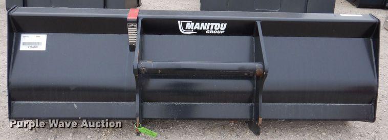 image for item LC9392 2022 Manitou 900  loader bucket