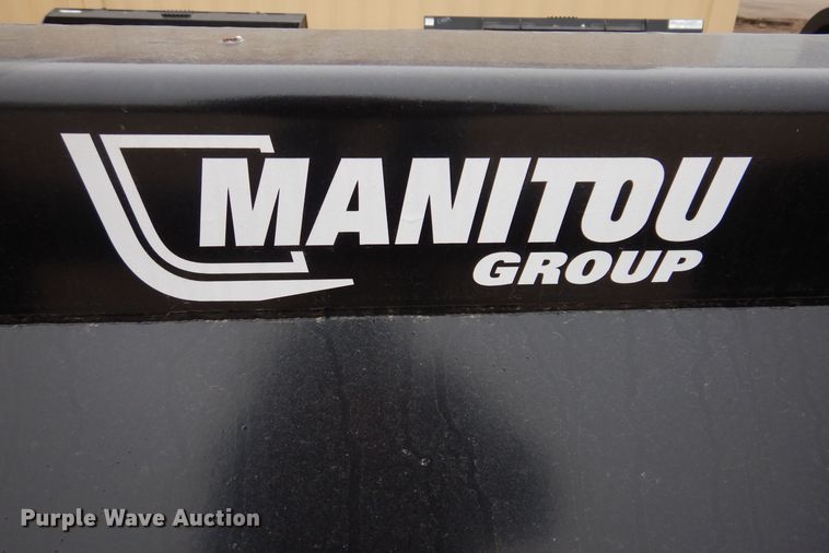 image for item LC9392 2022 Manitou 900  loader bucket