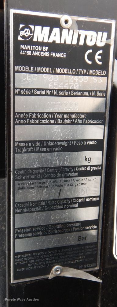 image for item LC9392 2022 Manitou 900  loader bucket