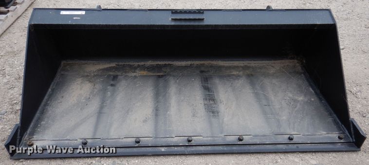 image for item LC9393 Jenkins  skid steer bucket