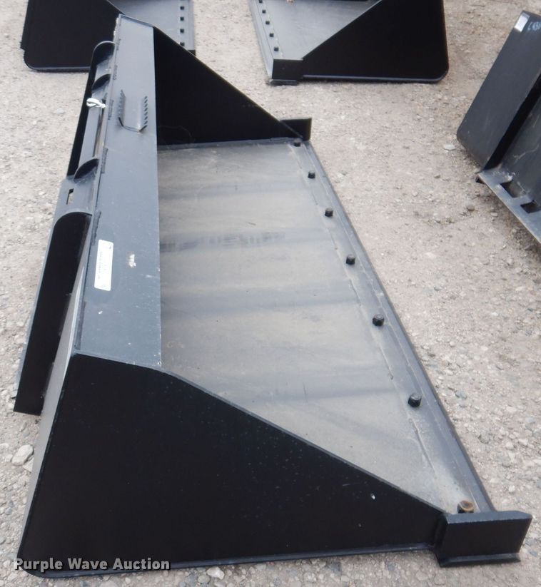 image for item LC9393 Jenkins  skid steer bucket