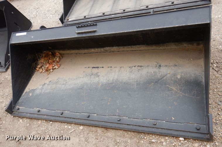 image for item LC9394 Jenkins  skid steer bucket