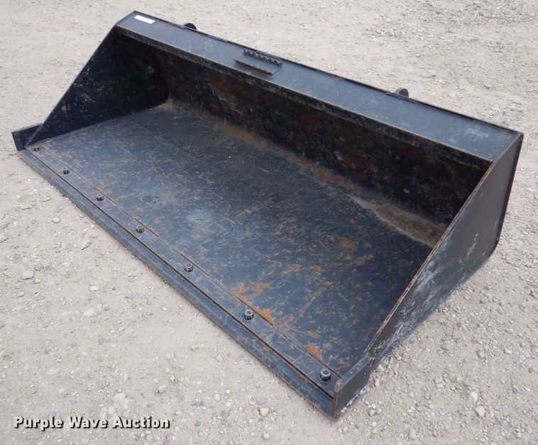 image for item LC9398 Jenkins  skid steer bucket