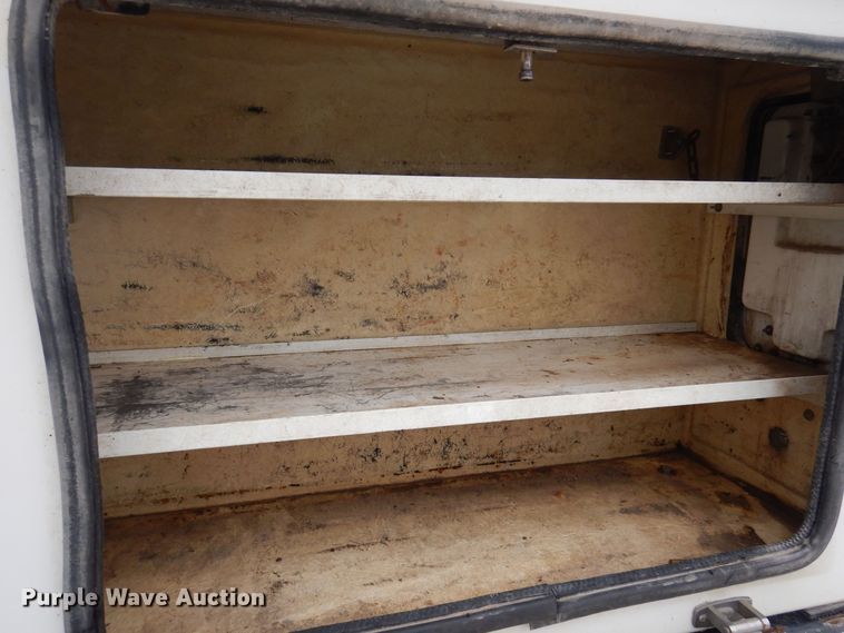 image for item LC9401 2003 Freightliner FL80  bucket truck