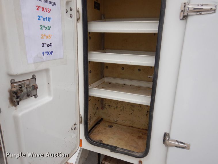 image for item LC9401 2003 Freightliner FL80  bucket truck