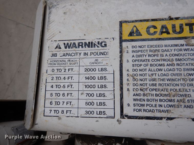 image for item LC9401 2003 Freightliner FL80  bucket truck