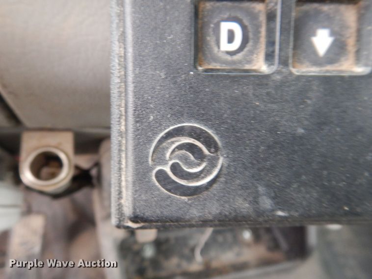 image for item LC9401 2003 Freightliner FL80  bucket truck