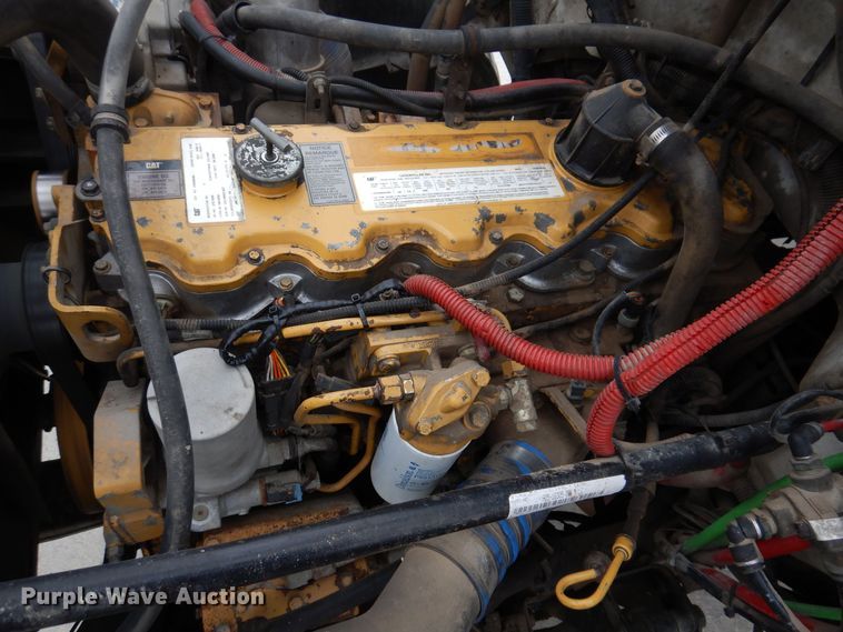 image for item LC9401 2003 Freightliner FL80  bucket truck