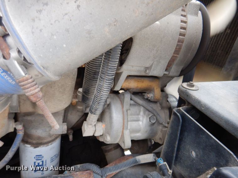 image for item LC9401 2003 Freightliner FL80  bucket truck