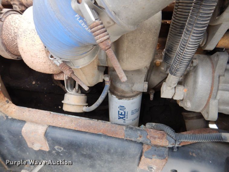 image for item LC9401 2003 Freightliner FL80  bucket truck