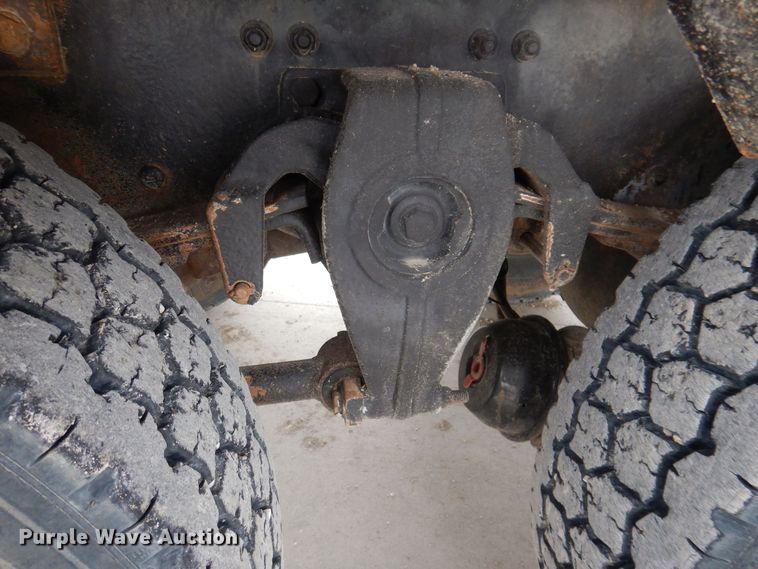 image for item LC9401 2003 Freightliner FL80  bucket truck