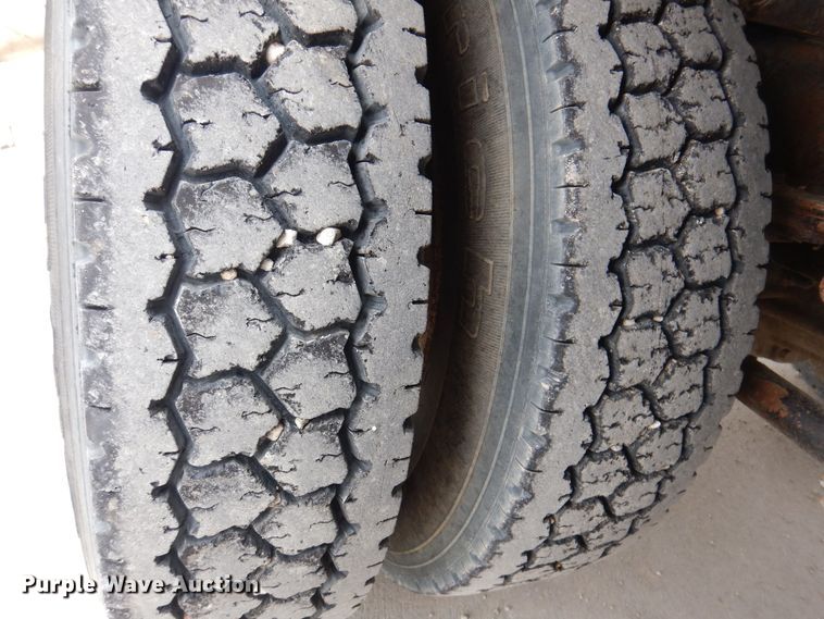 image for item LC9401 2003 Freightliner FL80  bucket truck