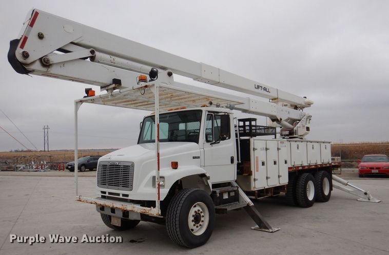 image for item LC9402 2003 Freightliner FL80  bucket truck