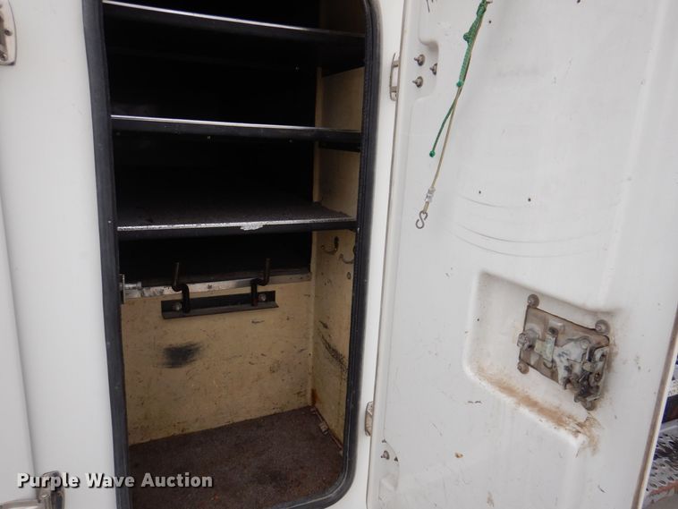 image for item LC9402 2003 Freightliner FL80  bucket truck