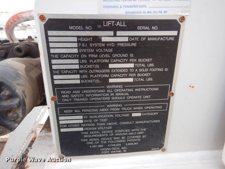 image for item LC9402 2003 Freightliner FL80  bucket truck