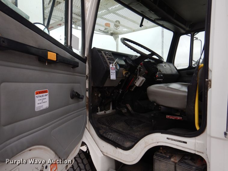 image for item LC9402 2003 Freightliner FL80  bucket truck